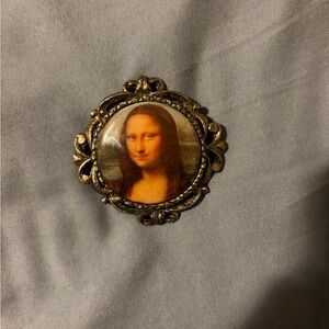 Vintage Mona Lisa Portrait Brooch